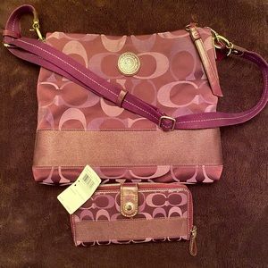 Auth Coach purse and matching wallet w/tags - NEW/Never Used